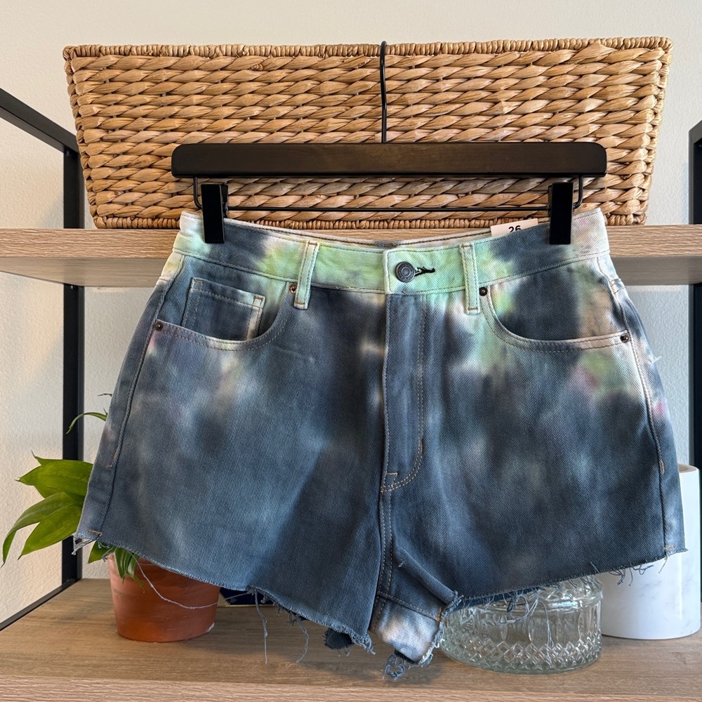 Tie-Dye High-Rise Denim Shorts - Black & Green